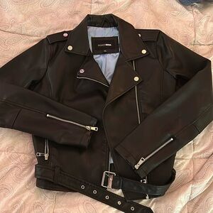 Fashion Nova Black leather jacket Sz M
